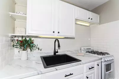 1911 Kalakaua Avenue #503, Honolulu, HI 96815 - Photo 1