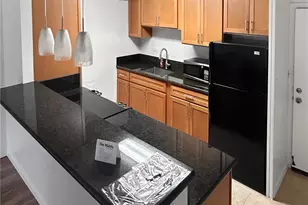 411 Kaiolu St, Honolulu, HI 96815 - Photo 8