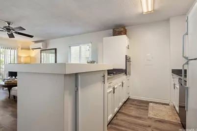 411 Kaiolu Street #302, Honolulu, HI 96815 - Photo 6