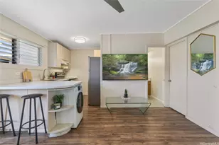 1707 Anapuni St, Honolulu, HI 96822 - Photo 2