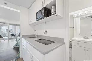 445 Seaside Ave, Honolulu, HI 96815 - Photo 10
