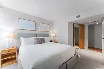 383 Kalaimoku Street #1916, Honolulu, HI 96815 - Photo 14