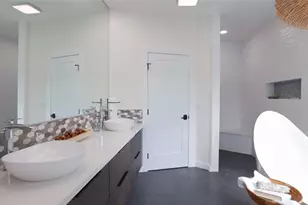 44-652 Kaneohe Bay Dr, Kaneohe, HI 96744 - Photo 18