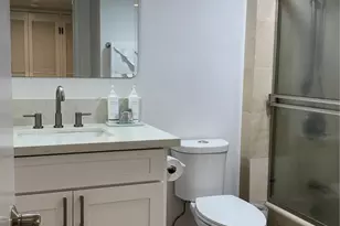 2470 Kalakaua Ave, Honolulu, HI 96815 - Photo 10