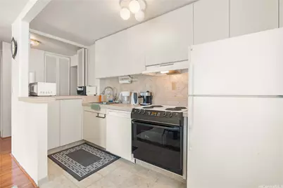 2345 Ala Wai Boulevard #802, Honolulu, HI 96815 - Photo 4