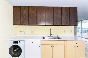 2825 S King St, Honolulu, HI 96826 - Photo 6