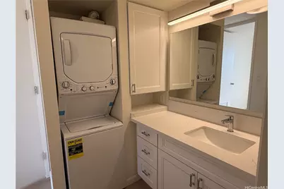 411 Hobron Lane #3605, Honolulu, HI 96815 - Photo 10