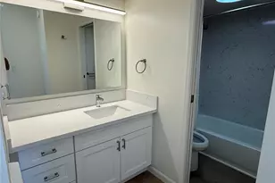 411 Hobron Ln, Honolulu, HI 96815 - Photo 8