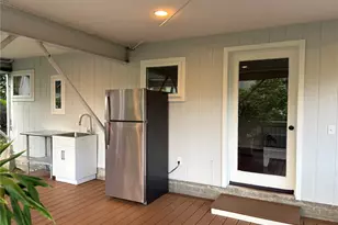 3232 Paty Dr, Honolulu, HI 96822 - Photo 2
