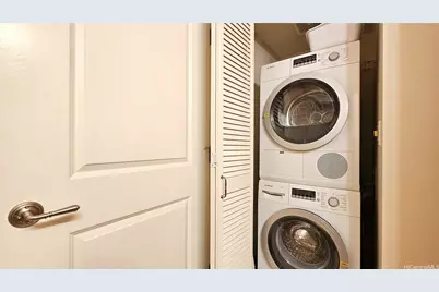 343 Hobron Lane #501, Honolulu, HI 96815 - Photo 22