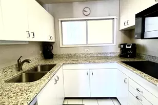 469 Ena Rd, Honolulu, HI 96815 - Photo 12