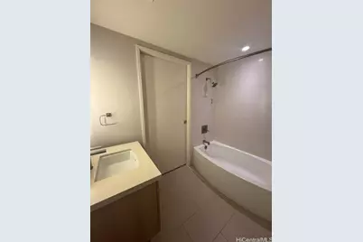 888 Kapiolani Boulevard #4211, Honolulu, HI 96813 - Photo 12