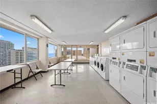 1720 Ala Moana Blvd, Honolulu, HI 96815 - Photo 22