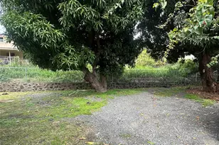 1670 Pensacola St, Honolulu, HI 96822 - Photo 4