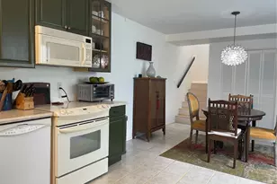 553 Pepeekeo St, Honolulu, HI 96825 - Photo 8