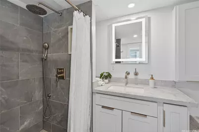 88 Piikoi Street #1811, Honolulu, HI 96814 - Photo 16