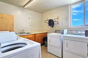 1655 Makaloa St, Honolulu, HI 96814 - Photo 20