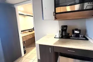 1850 Ala Moana Blvd, Honolulu, HI 96815 - Photo 10