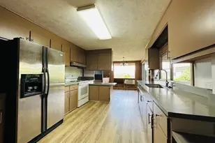 2950 Ala Puumalu Pl, Honolulu, HI 96818 - Photo 2