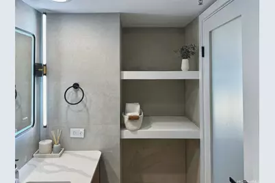 229 Paoakalani Avenue #710 (NUC), Honolulu, HI 96815 - Photo 12