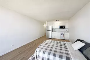 3045 Ala Napuaa Pl, Honolulu, HI 96818 - Photo 6