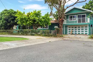 637 Kuaaina Wy, Kailua, HI 96734 - Photo 18