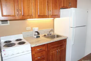 747 Amana St, Honolulu, HI 96814 - Photo 2