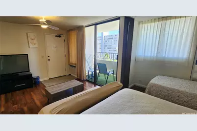 2240 Kuhio Avenue #1006, Honolulu, HI 96815 - Photo 2