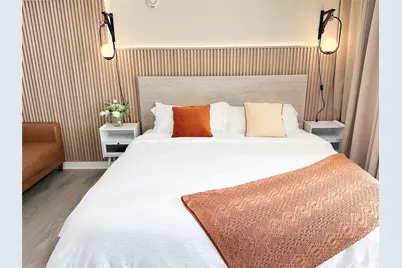 445 Seaside Avenue #2003, Honolulu, HI 96815 - Photo 2