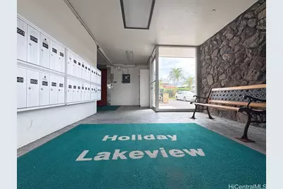 949 Ala Nanala Street #1004, Honolulu, HI 96818 - Photo 2