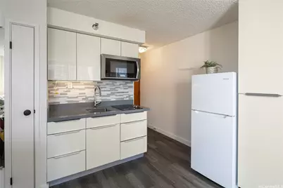 300 Wai Nani Way #I2108, Honolulu, HI 96815 - Photo 2
