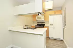 373 Mananai Pl, Honolulu, HI 96818 - Photo 10