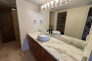 1600 Ala Moana Blvd, Honolulu, HI 96815 - Photo 12