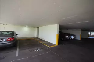 2740 Kuilei St, Honolulu, HI 96826 - Photo 12