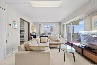 2440 Kuhio Avenue #2201, Honolulu, HI 96815 - Photo 2