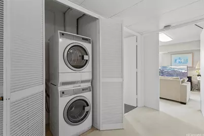 2440 Kuhio Avenue #2201, Honolulu, HI 96815 - Photo 16