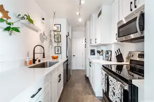 1069 Spencer St, Honolulu, HI 96822 - Photo 4