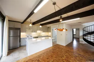 3051 La Pietra Cir, Honolulu, HI 96815 - Photo 4