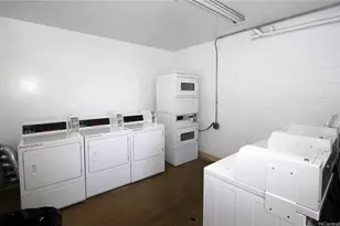2649 Varsity Pl, Honolulu, HI 96826 - Photo 14