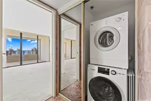 581 Kamoku St, Honolulu, HI 96826 - Photo 14