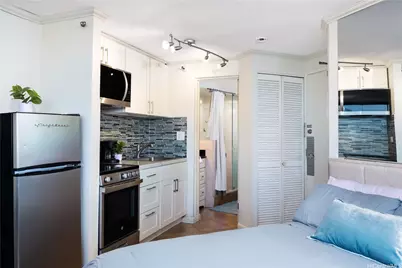 1700 Ala Moana Boulevard #3801, Honolulu, HI 96815 - Photo 8