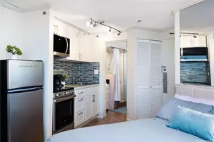 1700 Ala Moana Blvd, Honolulu, HI 96815 - Photo 8