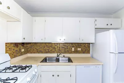 2215 Aloha Drive #DH1205, Honolulu, HI 96815 - Photo 6