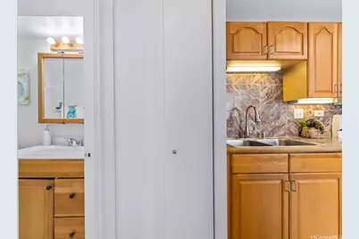 440 Lewers Street #1101, Honolulu, HI 96815 - Photo 12