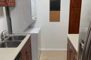 2465 Ala Wai Blvd, Honolulu, HI 96815 - Photo 8