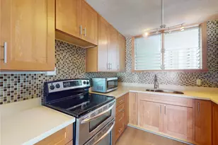 1717 Ala Wai Blvd, Honolulu, HI 96815 - Photo 6