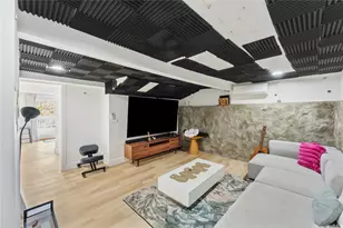 1686 Lewalani Dr, Honolulu, HI 96822 - Photo 22