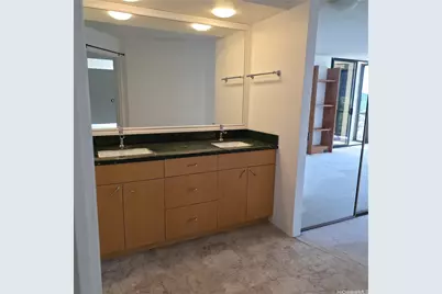 2101 Nuuanu Avenue #I2401, Honolulu, HI 96817 - Photo 12