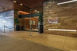 1555 Kapiolani Blvd, Honolulu, HI 96814 - Photo 14