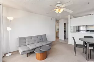 2240 Kuhio Ave, Honolulu, HI 96815 - Photo 2